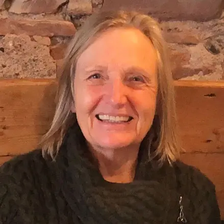 Trainer - Suzanne Zankin<br />
